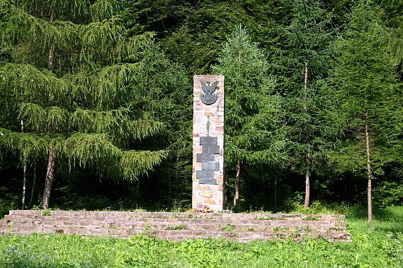 Pomnik we wsi Jasiel